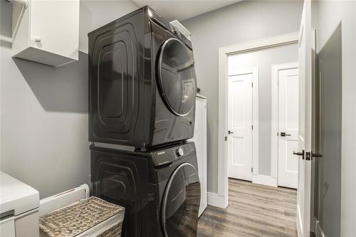 340 Wardell Street, Port Mcnicoll, ON - Indoor Photo Showing Laundry Room