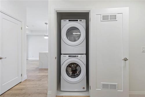 500 Brock Street|Unit #709, Burlington, ON - Indoor Photo Showing Laundry Room