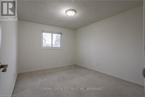 #37 -1294 Byron Baseline Rd, London, ON - Indoor Photo Showing Other Room