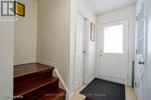 100 Mount Albion Rd, Hamilton, ON - Indoor Photo Showing Other Room