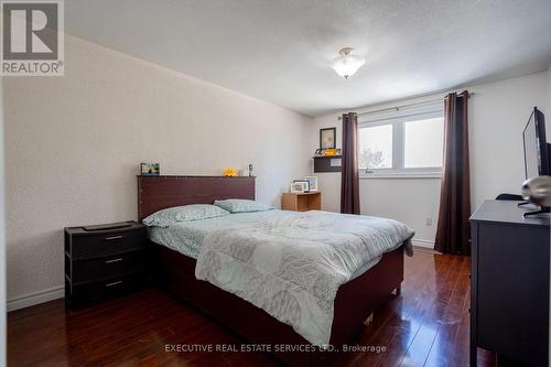 100 Mount Albion Road, Hamilton, ON - Indoor Photo Showing Bedroom