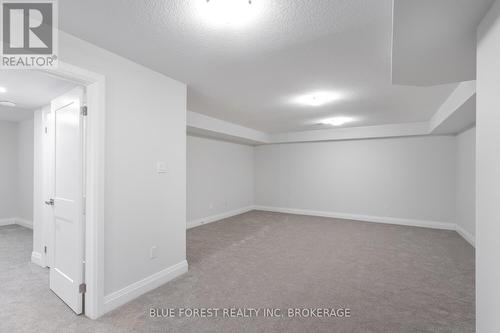 #13 -63 Compass Tr, Central Elgin, ON - Indoor Photo Showing Other Room