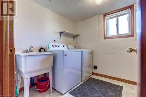 2662 7Th Avenue E, Owen Sound, ON - Indoor Photo Showing Laundry Room