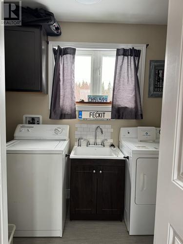 42 Mill Pond Road, Benton, NL - Indoor Photo Showing Laundry Room