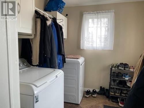 30 Pleasant Avenue, Stephenville, NL - Indoor Photo Showing Laundry Room