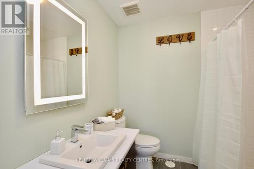 #19 -369 Essa Rd, Barrie, ON - Indoor Photo Showing Bathroom