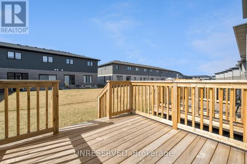 7197 Parsa Street, Niagara Falls, ON - Outdoor With Deck Patio Veranda With Exterior