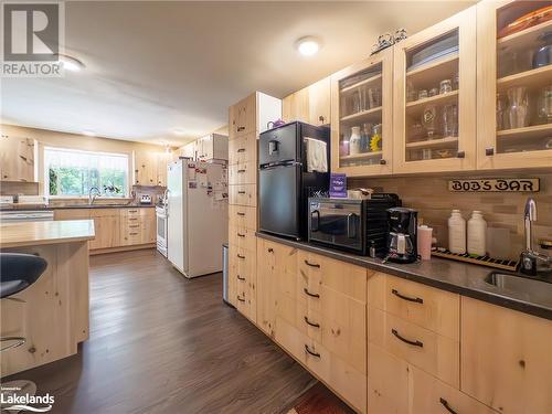 1078A Lake Joseph Road, Seguin, ON - Indoor Photo Showing Kitchen