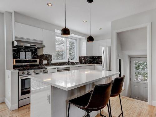 Kitchen - 68 Rue Staveley, Saint-Bruno-De-Montarville, QC - Indoor Photo Showing Kitchen With Upgraded Kitchen