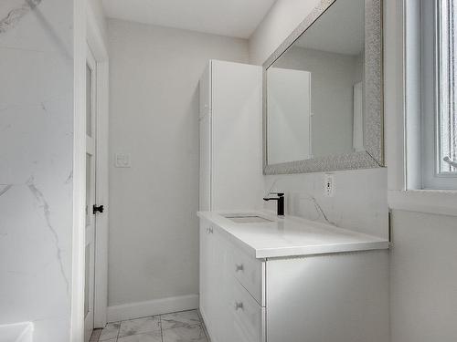 Bathroom - 68 Rue Staveley, Saint-Bruno-De-Montarville, QC - Indoor