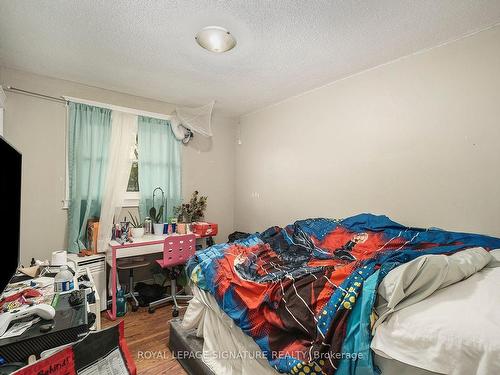 85 Doane St, Ottawa, ON - Indoor Photo Showing Bedroom