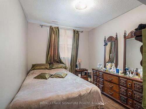 85 Doane St, Ottawa, ON - Indoor Photo Showing Bedroom