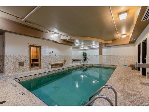 507-194 Beachside Dr, Parksville, BC - Indoor Photo Showing Other Room With In Ground Pool