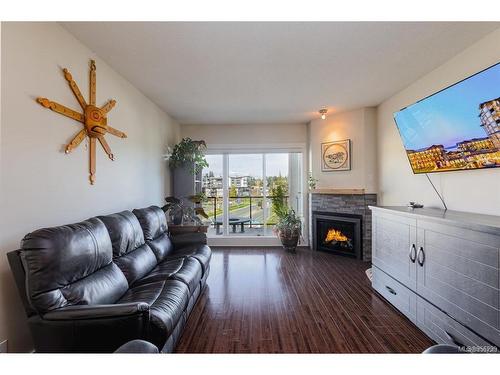 507-194 Beachside Dr, Parksville, BC - Indoor Photo Showing Living Room With Fireplace