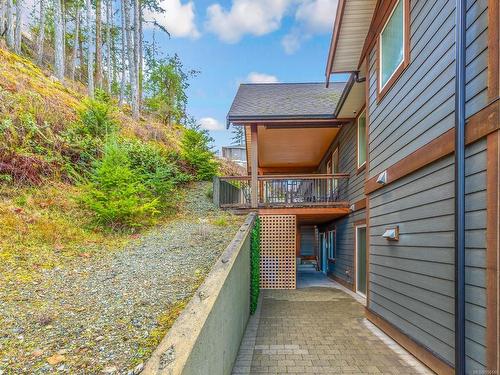 477 Nottingham Dr, Nanaimo, BC - Outdoor With Exterior