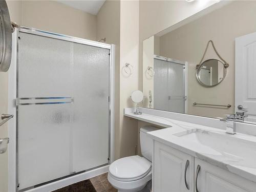 1405 Fairfield Rd, Cobble Hill, BC - Indoor Photo Showing Bathroom