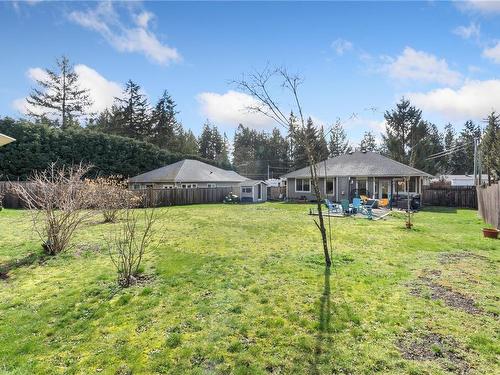 1405 Fairfield Rd, Cobble Hill, BC - Outdoor With Deck Patio Veranda With Backyard