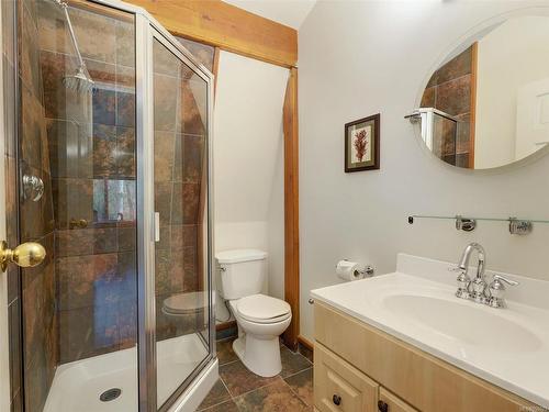 952 Woodcreek Pl, North Saanich, BC - Indoor Photo Showing Bathroom