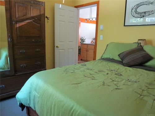 952 Woodcreek Pl, North Saanich, BC - Indoor Photo Showing Bedroom