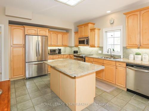 104 Main St E, Grimsby, ON - Indoor Photo Showing Kitchen With Double Sink