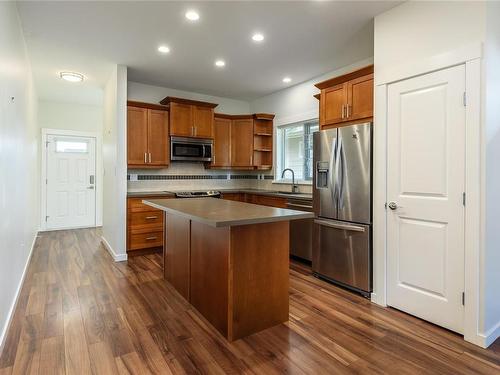 7-700 Lancaster Way, Comox, BC - Indoor Photo Showing Kitchen