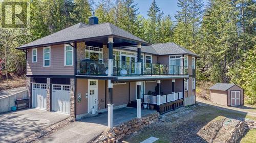 2127 Pleasant Dale Road W, Blind Bay, BC - Outdoor