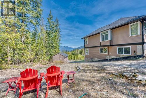 2127 Pleasant Dale Road W, Blind Bay, BC - Outdoor