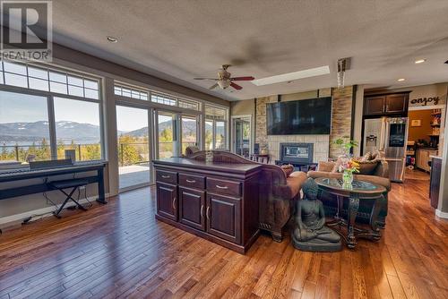 2127 Pleasant Dale Road W, Blind Bay, BC - Indoor Photo Showing Living Room With Fireplace