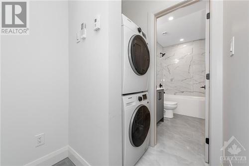 248 Ferland Street Unit#B, Ottawa, ON - Indoor Photo Showing Laundry Room