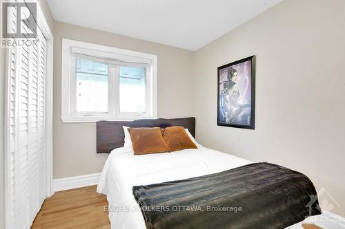 634 Kirkwood Avenue, Ottawa, ON - Indoor Photo Showing Bedroom