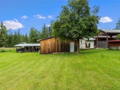 1324 Notch Hill Road, Sorrento, BC - Outdoor With Backyard