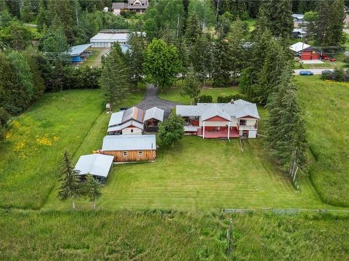 1324 Notch Hill Road, Sorrento, BC - Outdoor