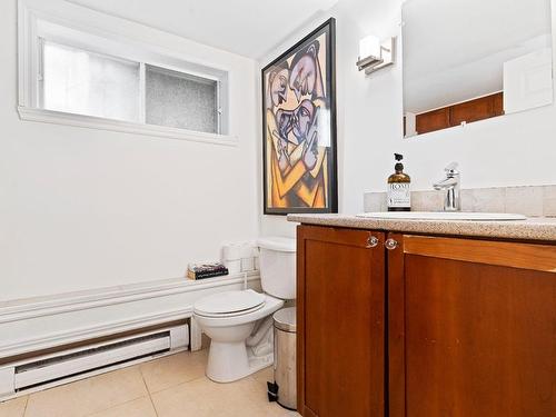 Salle de bains - 4970 Av. Hingston, Montréal (Côte-Des-Neiges/Notre-Dame-De-Grâce), QC - Indoor Photo Showing Bathroom
