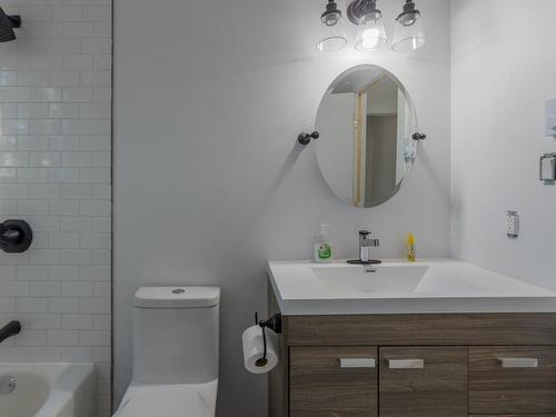 Bathroom - 259 Rue Montcalm, Maniwaki, QC - Indoor Photo Showing Bathroom