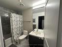 1704-8 The Esplanade Ave, Toronto, ON  - Indoor Photo Showing Bathroom 