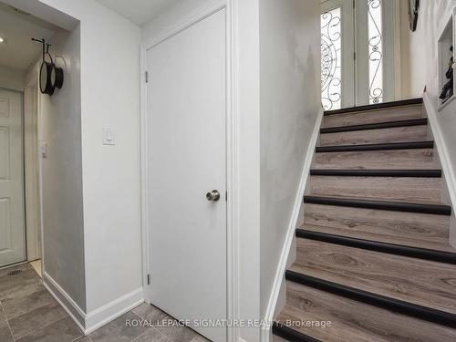 2945 Arvida Circ, Mississauga, ON - Indoor Photo Showing Other Room