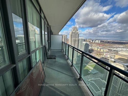 3301-4070 Confederation Pkwy E, Mississauga, ON - Outdoor With View With Exterior