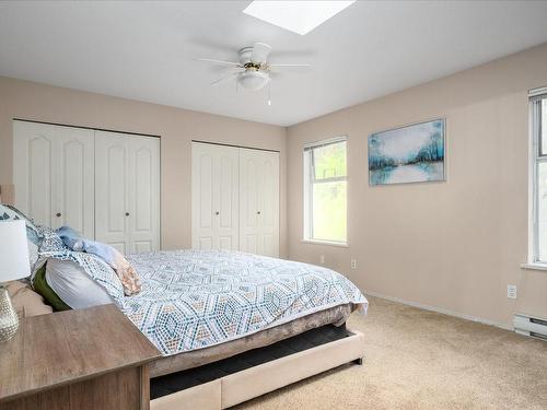 89 Pirates Lane, Protection Island, BC - Indoor Photo Showing Bedroom