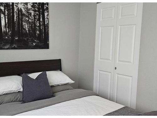 109-7450 Rupert St, Port Hardy, BC - Indoor Photo Showing Bedroom