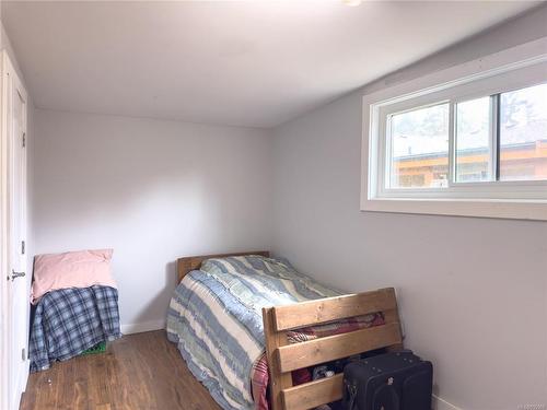 6284 Lugrin Rd, Port Alberni, BC - Indoor Photo Showing Bedroom