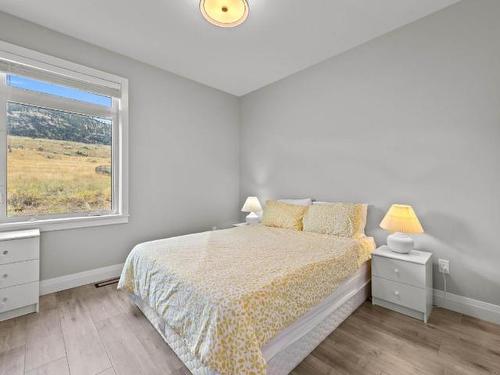 135 Cavesson Way, Kamloops, BC - Indoor Photo Showing Bedroom