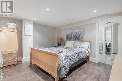 942 Comfort Lane, Newmarket, ON - Indoor Photo Showing Bedroom