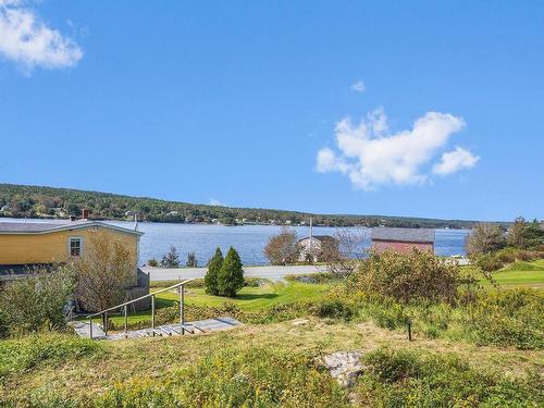 5618 Highway 332, Middle Lahave, NS 