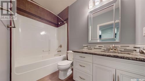 302 1715 Badham Boulevard, Regina, SK - Indoor Photo Showing Bathroom