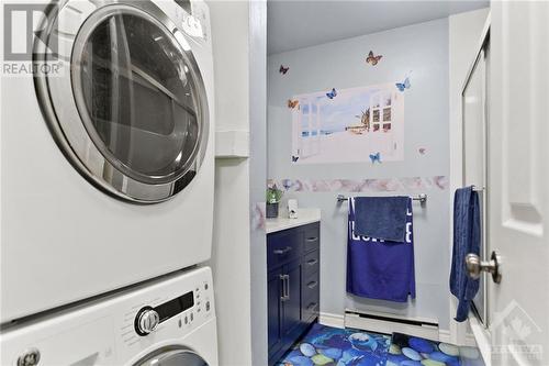 240 Fenerty Court Unit#1, Ottawa, ON - Indoor Photo Showing Laundry Room