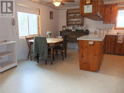 Roomy eating-in kitchen! - 11878 Lanark Road, Calabogie, ON - Indoor