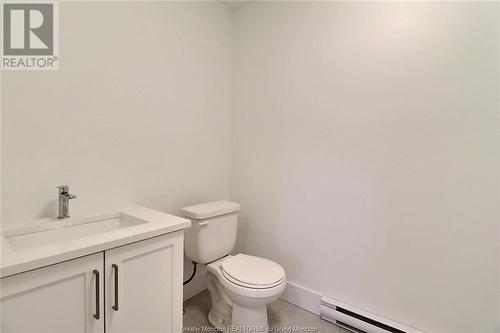 310 Damien, Dieppe, NB - Indoor Photo Showing Bathroom