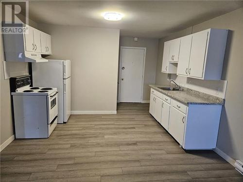 15 Mckenzie Avenue, Moncton, NB - Indoor Photo Showing Kitchen