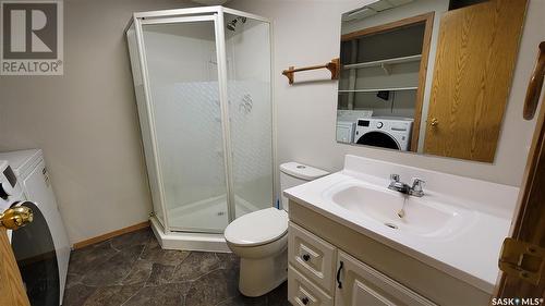 5 Marion Crescent, Meadow Lake, SK - Indoor Photo Showing Bathroom