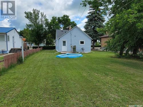 248 4Th Avenue W, Unity, SK - Outdoor With Backyard